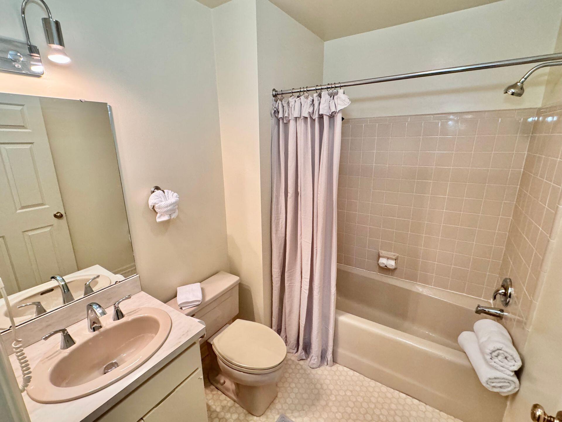 2557 South Clearing Road Salem, VA 24153 - Photo 43 of 79 54