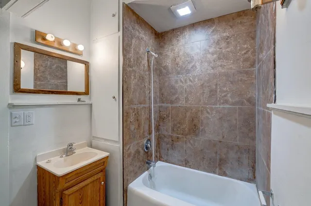 $275,000 | 903 West Conger Street, Whitewater, WI 53190