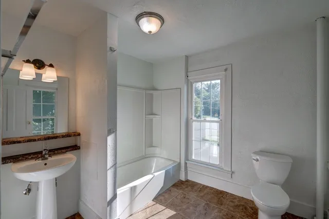 $275,000 | 903 West Conger Street, Whitewater, WI 53190