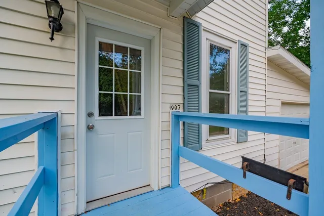 $275,000 | 903 West Conger Street, Whitewater, WI 53190