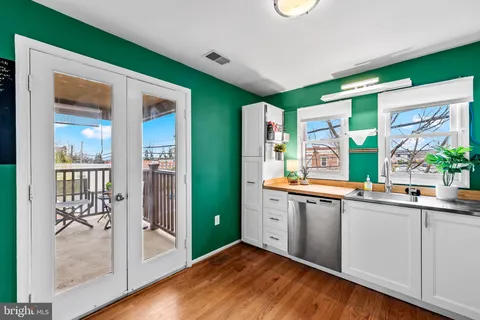 $282,500 | 4202 Roland Avenue, Unit 208, Roland Park, MD 21211