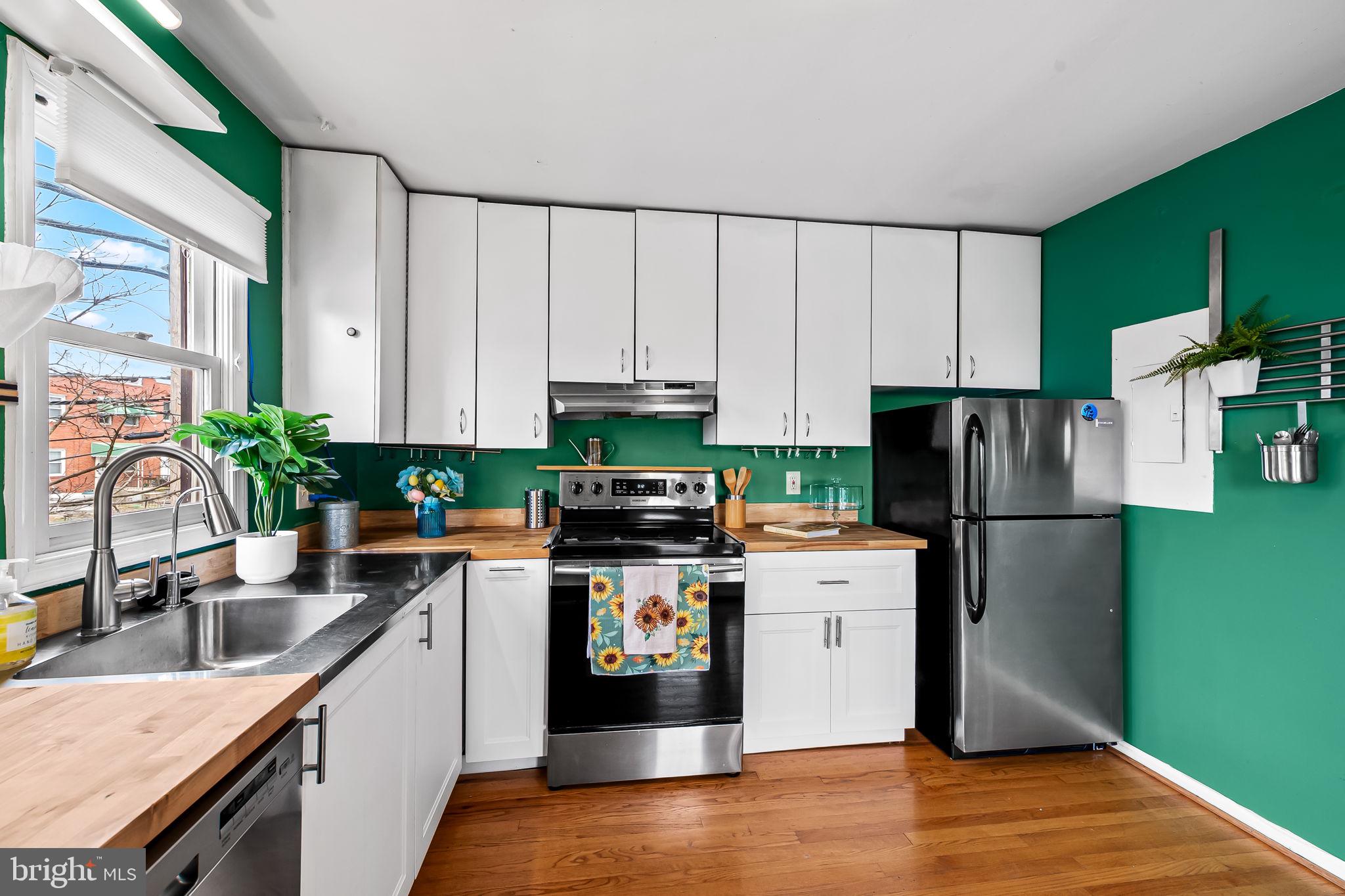 4202 Roland Avenue, Unit 208 Roland Park, MD 21211 - Photo 16 of 41 kitchen