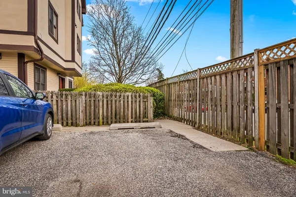 $282,500 | 4202 Roland Avenue, Unit 208, Roland Park, MD 21211