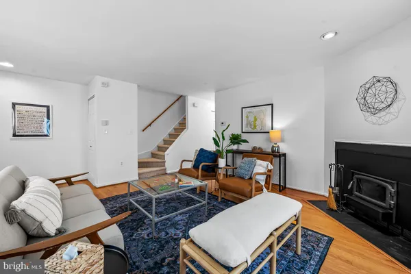 $282,500 | 4202 Roland Avenue, Unit 208, Roland Park, MD 21211