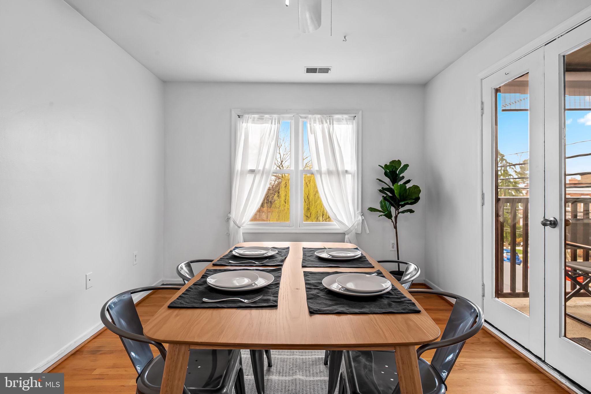 4202 Roland Avenue, Unit 208 Roland Park, MD 21211 - Photo 8 of 41 dining