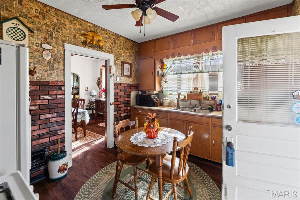 1912 Myrtle Street Alton, IL 62002 - Photo 19 of 21