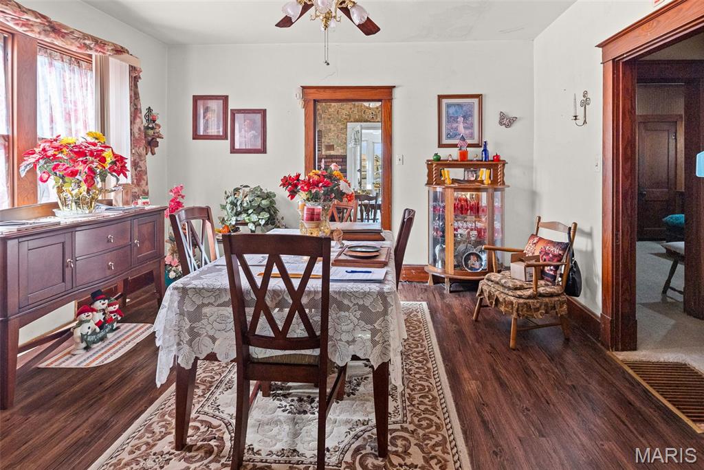 1912 Myrtle Street Alton, IL 62002 - Photo 10 of 21