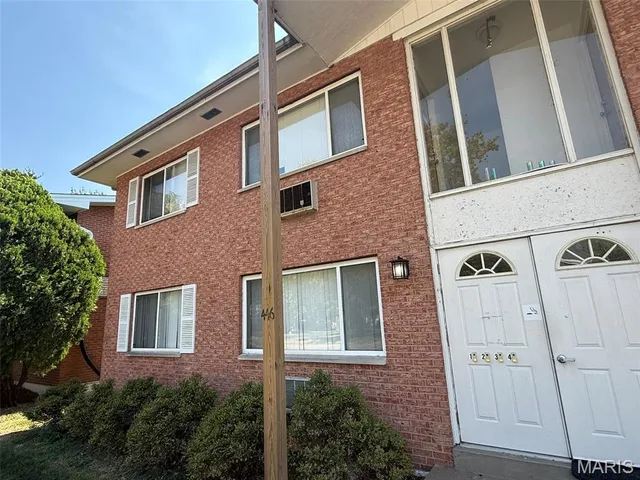 $375,000 | 446 Olian Drive, Hazelwood, MO 63042