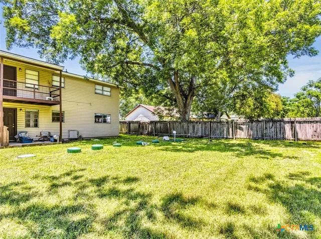 a front view of house with yard
