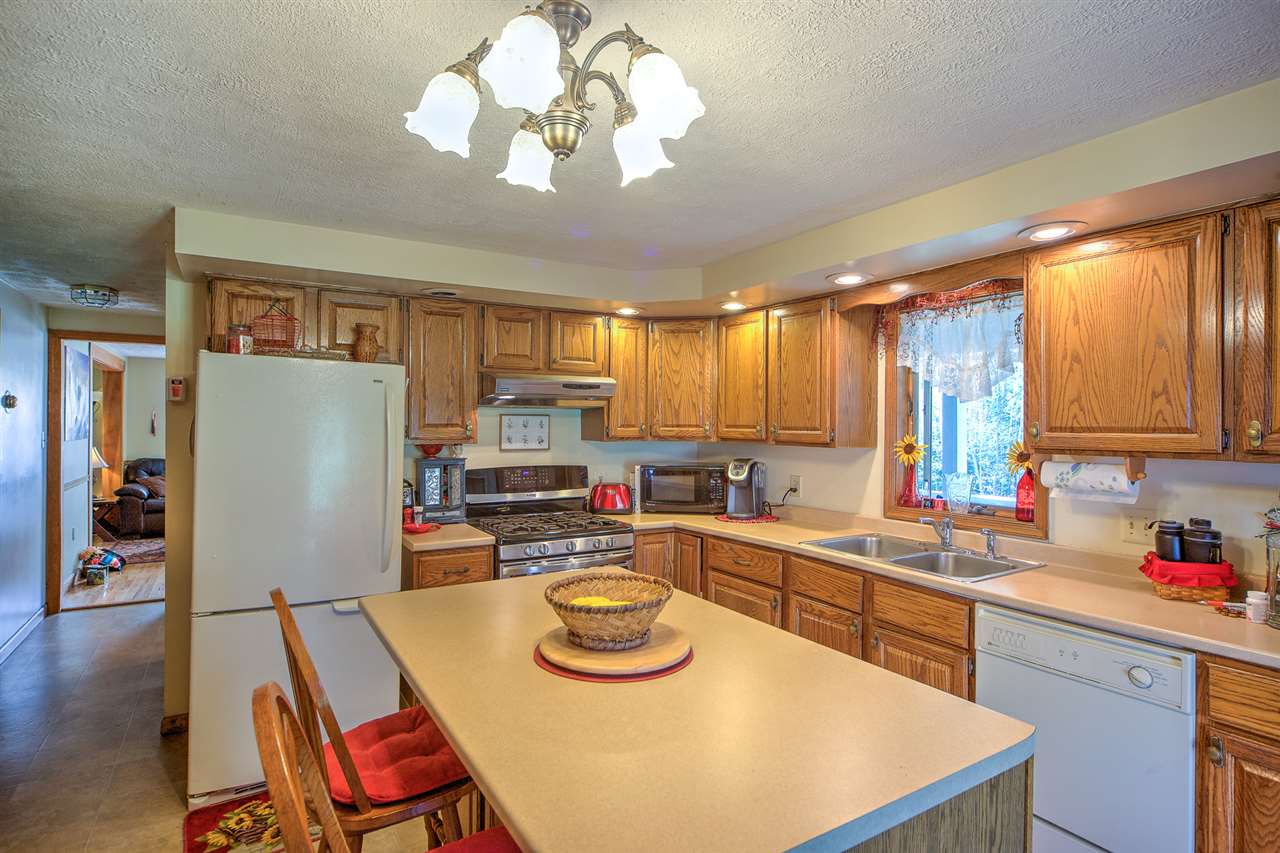 129 Pine Hill Road Bridgewater, VT 05035 - Photo 18 of 40