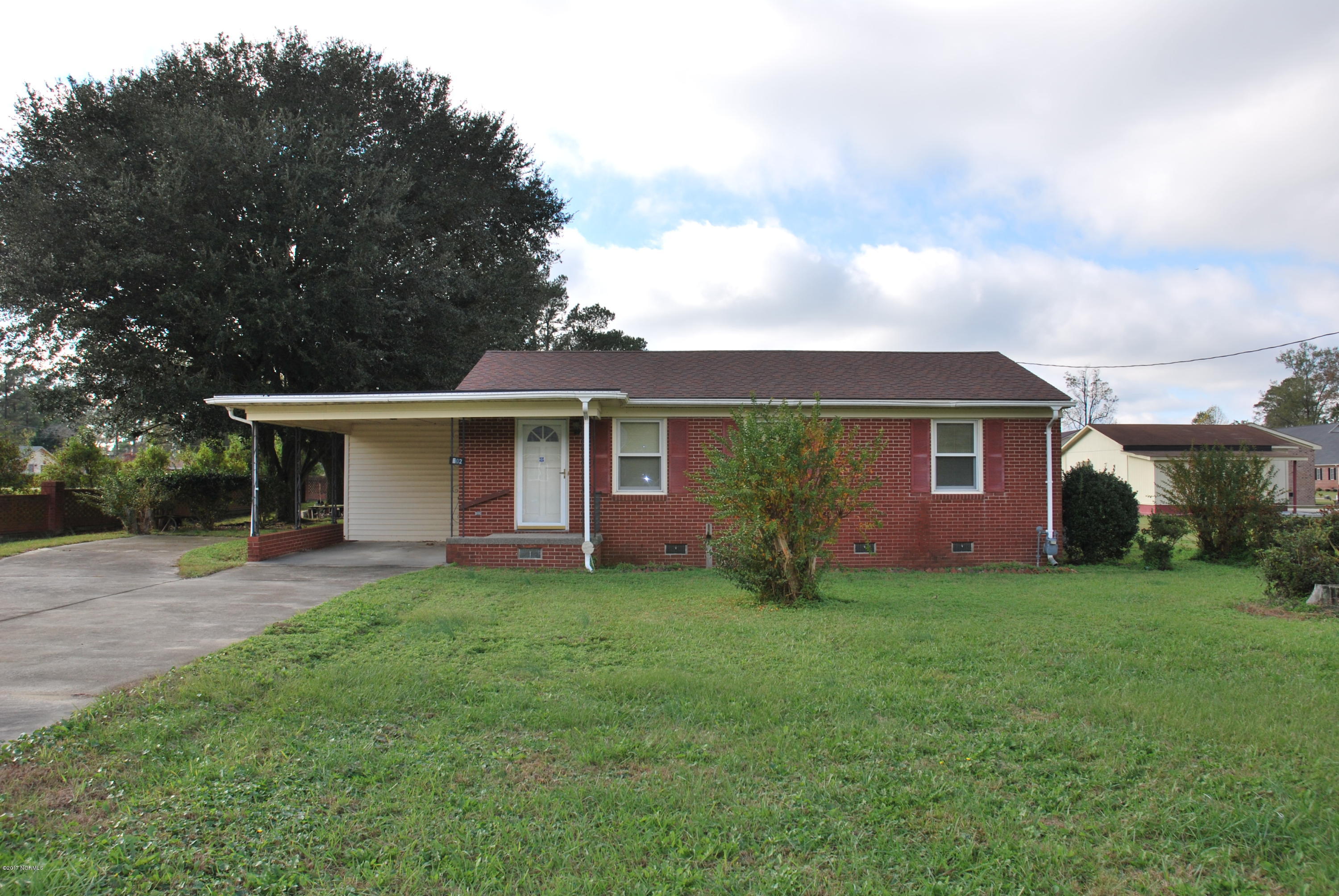802 Girl Scout Road Kinston, NC 28501 - Photo 2 of 17 DSC_0191