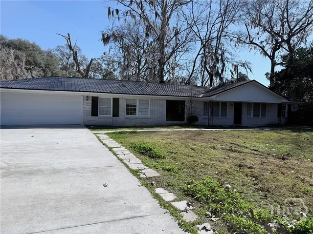 $2,100 | 11104 Largo Drive, Savannah, GA 31419