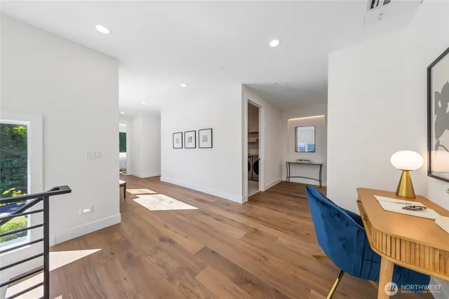 $3,589,000 | 10204 Northeast 43rd Street, Kirkland, WA 98033