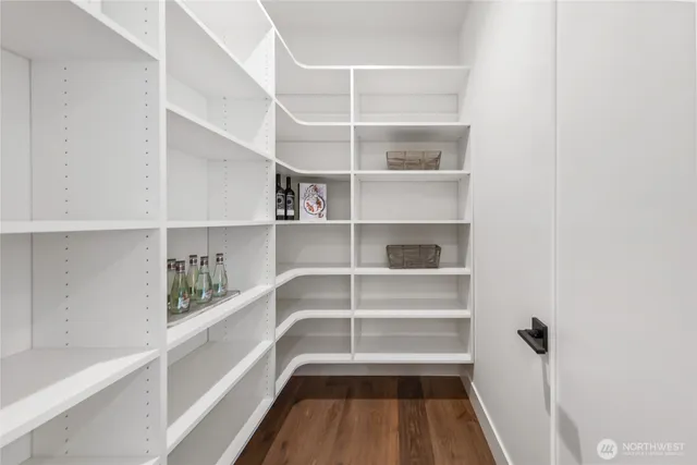 $3,589,000 | 10204 Northeast 43rd Street, Kirkland, WA 98033