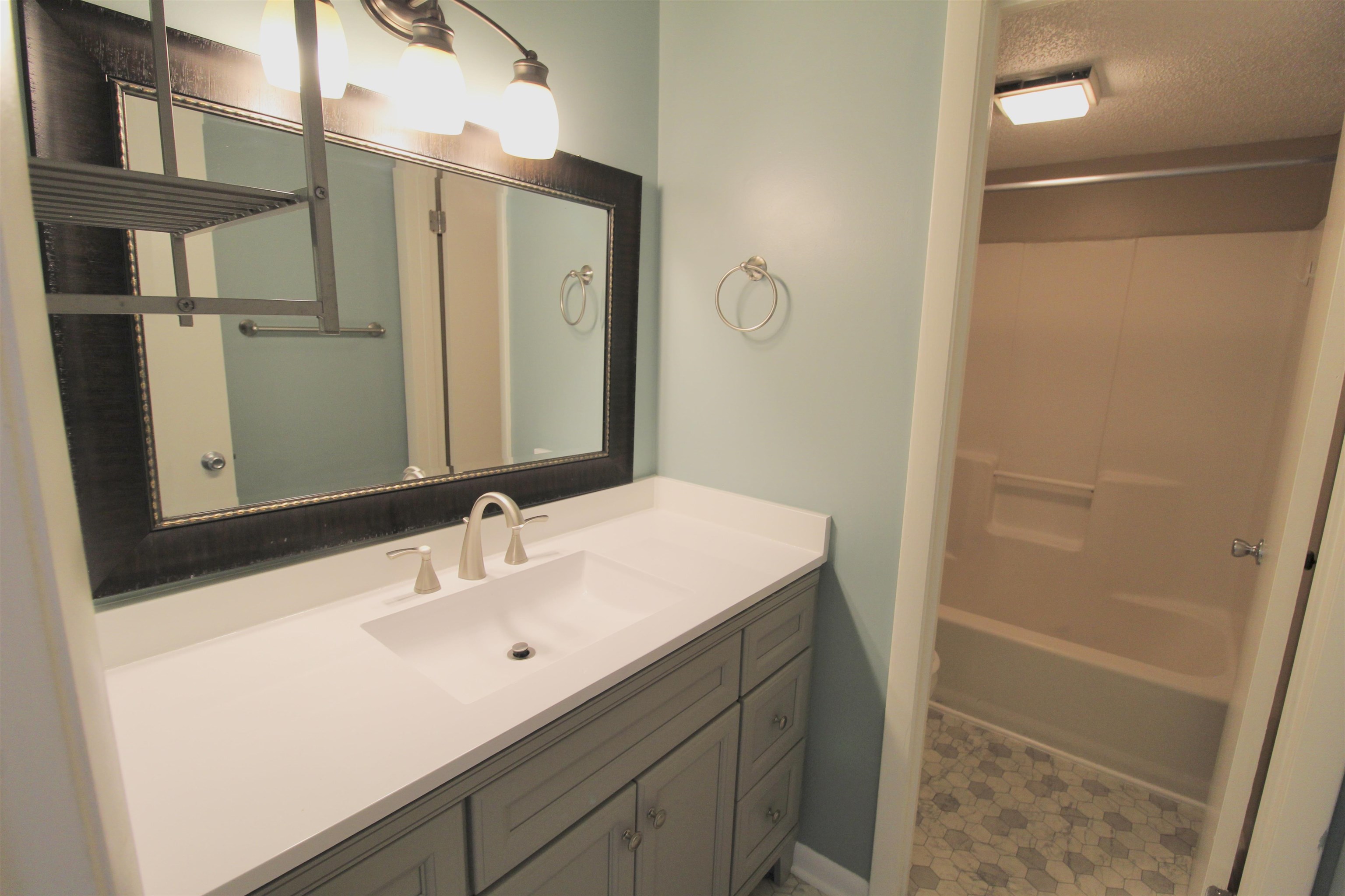 1372 Hunters Road, Unit D Harrisonburg, VA 22801 - Photo 17 of 23
