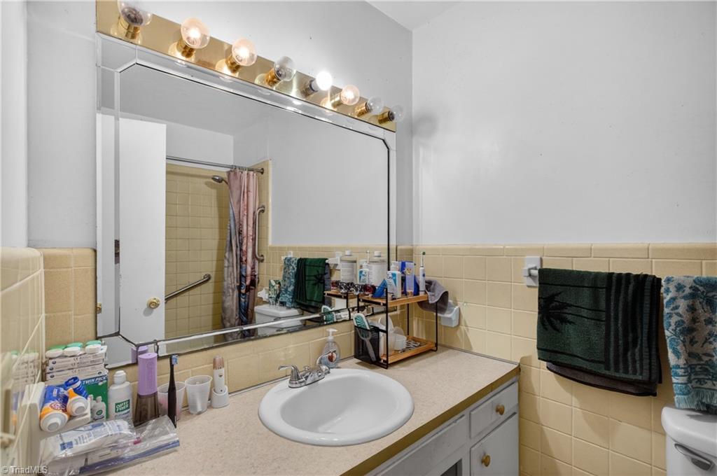 4239 Brown Loop Randleman, NC 27317 - Photo 15 of 30