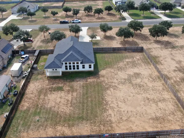 $475,000 | 153 West Medium Meadow Drive, Lytle, TX 78052