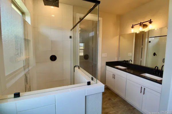 $475,000 | 153 West Medium Meadow Drive, Lytle, TX 78052