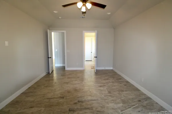 $475,000 | 153 West Medium Meadow Drive, Lytle, TX 78052