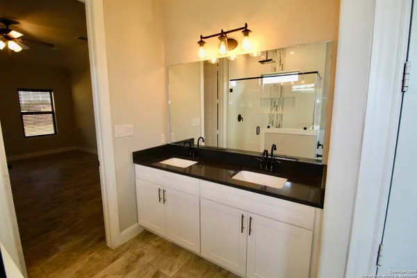 $475,000 | 153 West Medium Meadow Drive, Lytle, TX 78052