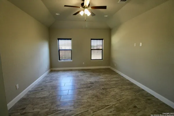 $475,000 | 153 West Medium Meadow Drive, Lytle, TX 78052