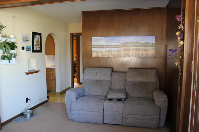 $200,000 | 1802 10th Place Northeast, Austin, MN 55912