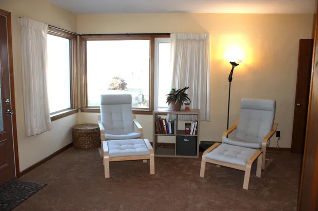 $195,000 | 1802 10th Place Northeast, Austin, MN 55912