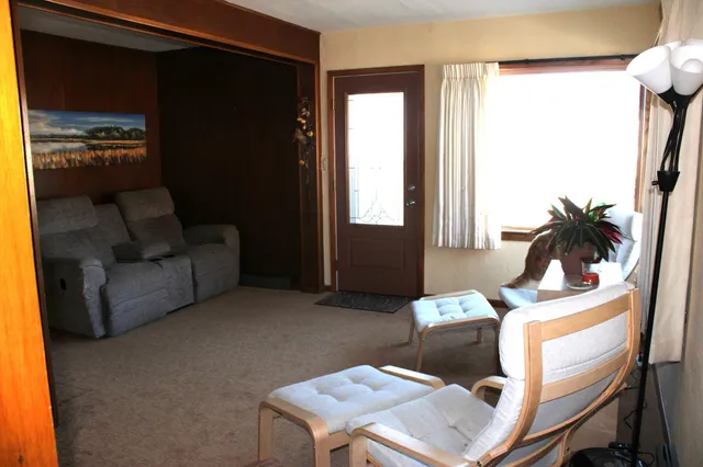 $195,000 | 1802 10th Place Northeast, Austin, MN 55912