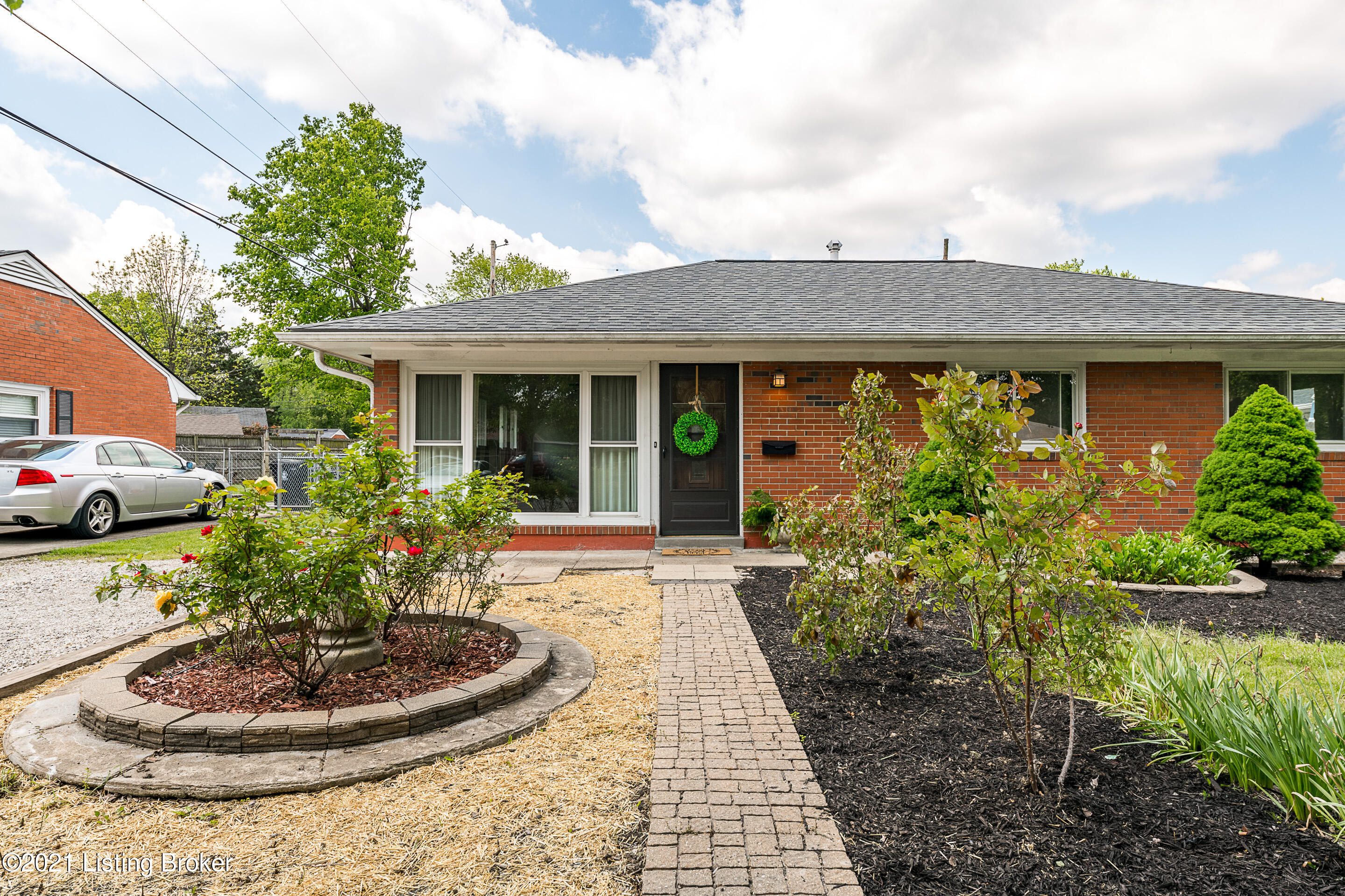 2937 Rio Rita Avenue Louisville, KY 40220 - Photo 2 of 33 DHI-4