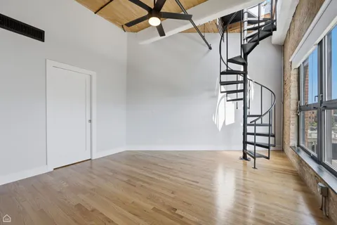 $489,000 | 1728 North Damen Avenue, Unit 309, Chicago, IL 60647