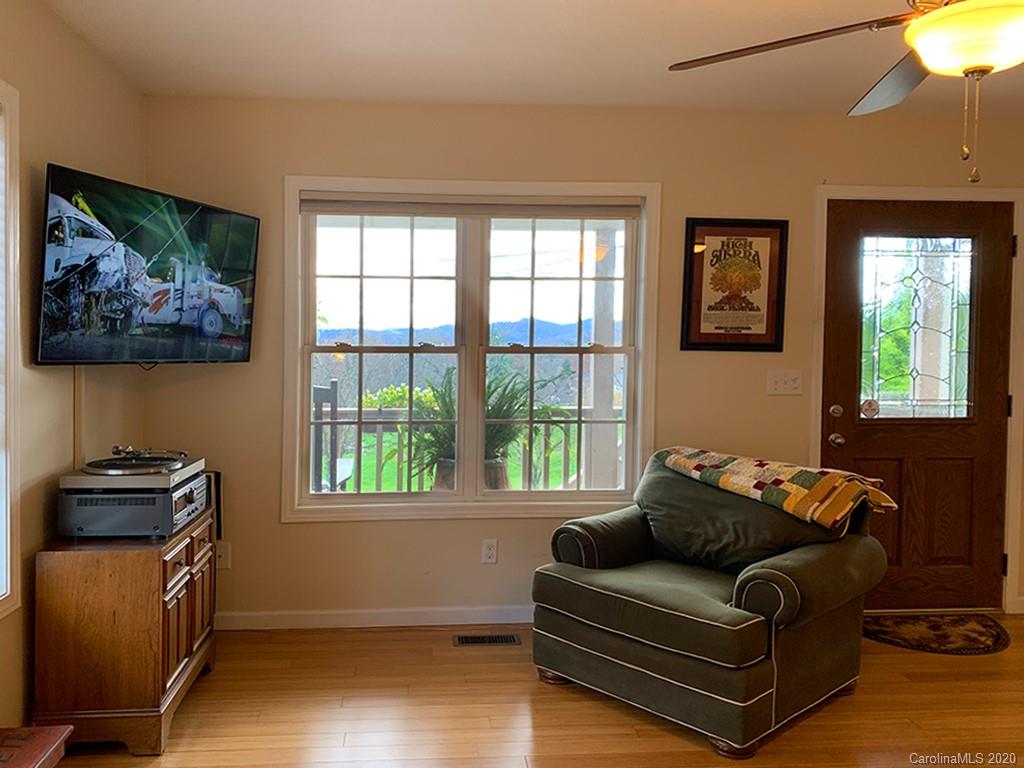 7 Huffman Road Asheville, NC 28806 - Photo 4 of 24 Gallery Image 4