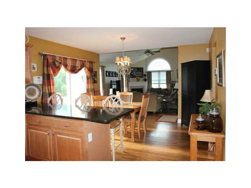 328 Sowams Road Barrington, RI 02806 - Photo 4 of 10 Den/Family/Great Room.