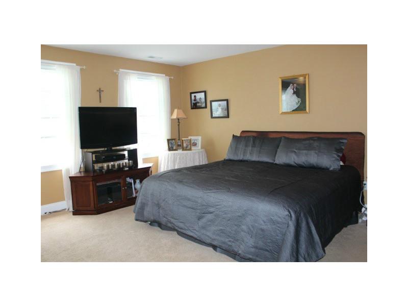 328 Sowams Road Barrington, RI 02806 - Photo 6 of 10 Master Bedroom.