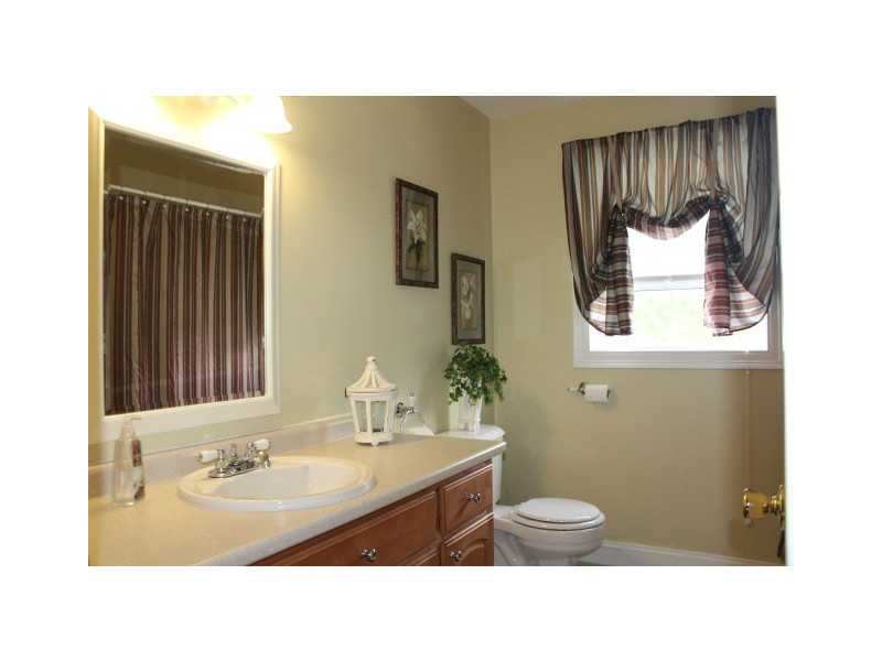 328 Sowams Road Barrington, RI 02806 - Photo 7 of 10 Master Bath/Spa.