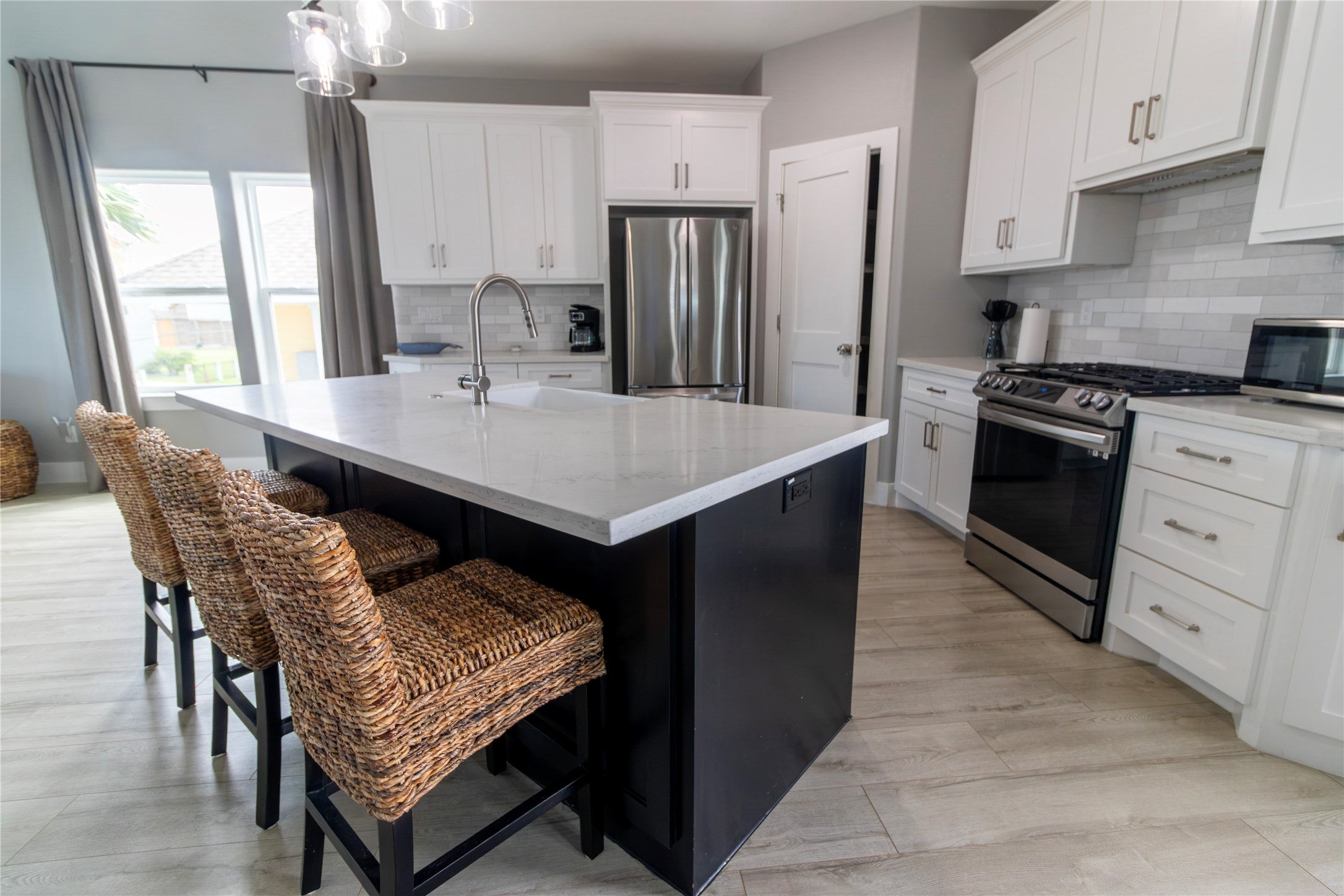 809 Todville Road Seabrook, TX 77586 - Photo 7 of 43