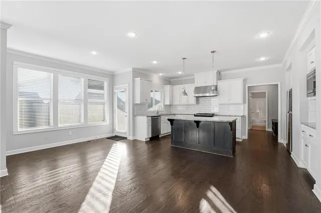 $559,999 | 2409 Northeast 112th Street, Kansas City, MO 64155