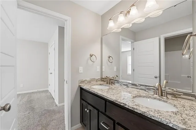 $559,999 | 2409 Northeast 112th Street, Kansas City, MO 64155