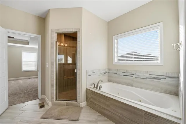 $559,999 | 2409 Northeast 112th Street, Kansas City, MO 64155