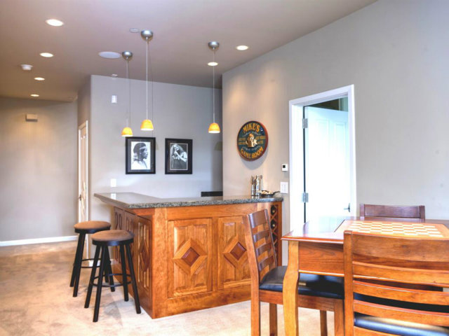 237 Del Monte Road El Granada, CA 94019 - Photo 21 of 25 Gallery Image 21