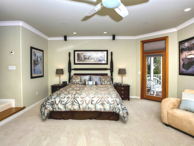 237 Del Monte Road El Granada, CA 94019 - Photo 10 of 25 Gallery Image 10