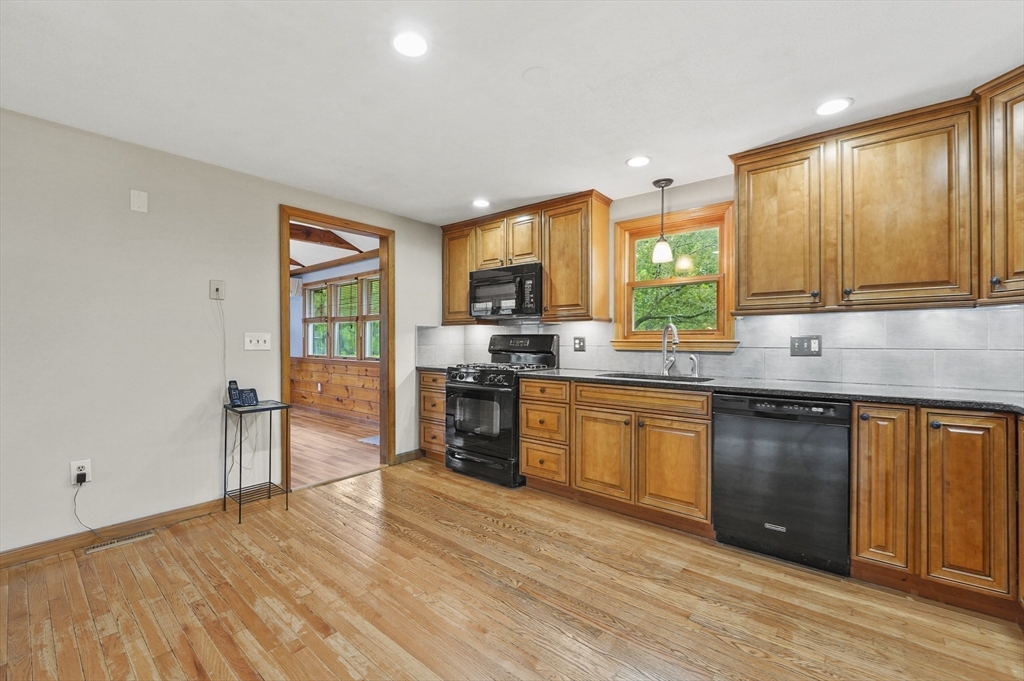 11 Huron Drive Hudson, MA 01749 - Photo 11 of 30