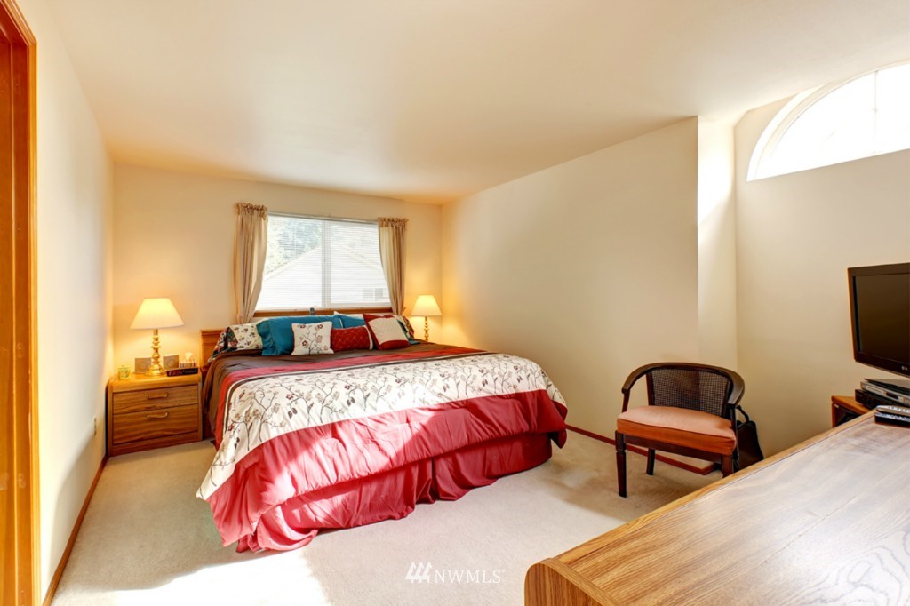 10416 Southeast 187th Place Renton, WA 98055 - Photo 12 of 17