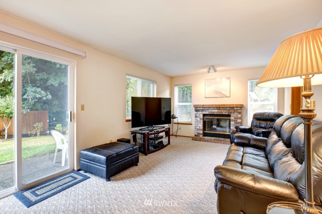 10416 Southeast 187th Place Renton, WA 98055 - Photo 8 of 17