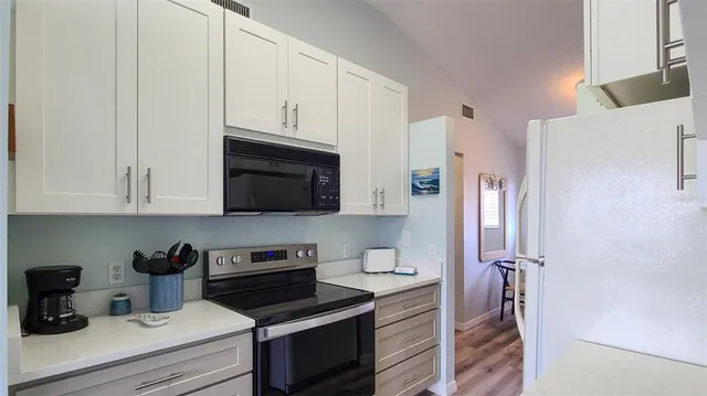 $1,900 | 522 Beach Park Lane, Unit V220, Cape Canaveral, FL 32920