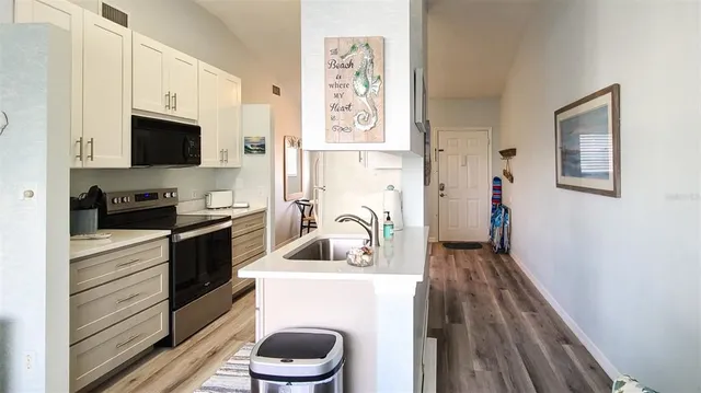 $1,900 | 522 Beach Park Lane, Unit V220, Cape Canaveral, FL 32920