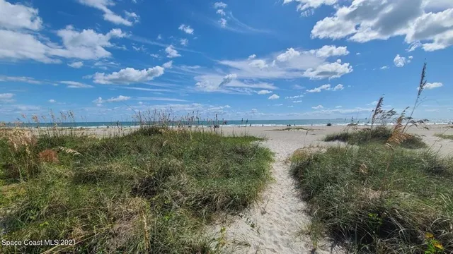 $1,900 | 522 Beach Park Lane, Unit V220, Cape Canaveral, FL 32920