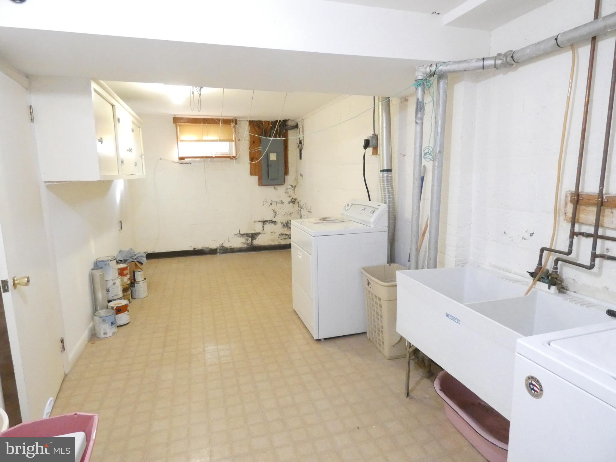6205 Kirby Road Bethesda, MD 20817 - Photo 29 of 42 Spacious basement with laundry facilities.