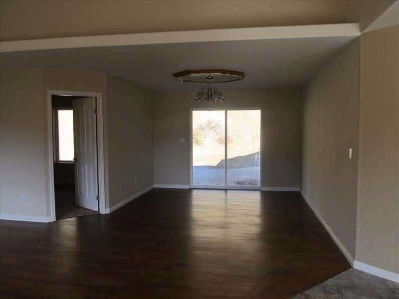 25781 Cumberland Road Tehachapi, CA 93561 - Photo 13 of 38 Gallery Image 13