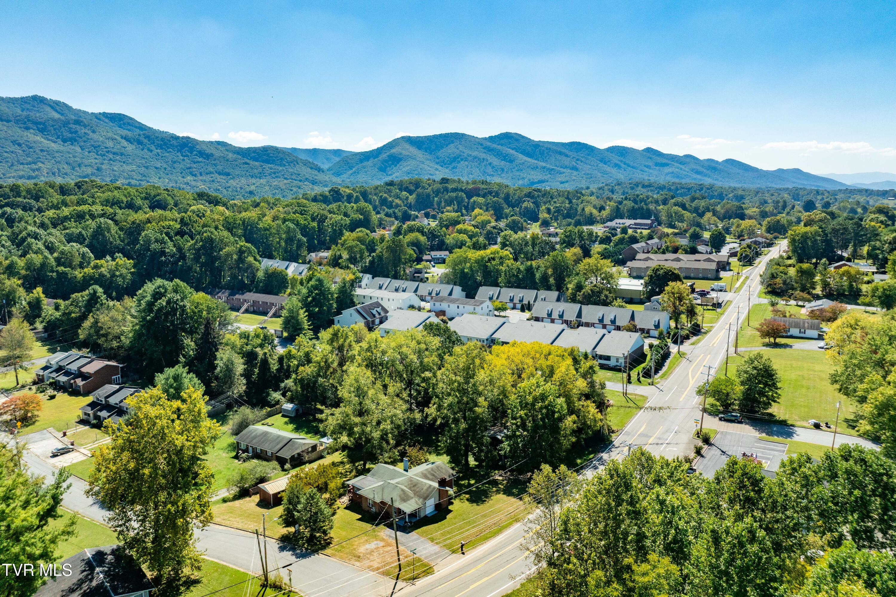 1601 Cherokee Road Johnson City, TN 37604 - Photo 44 of 47 1601 Cherokee Rd (10 of 80)