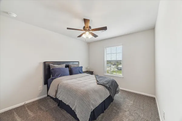 $3,800 | 1523 Alpine Drive, Rosharon, TX 77583